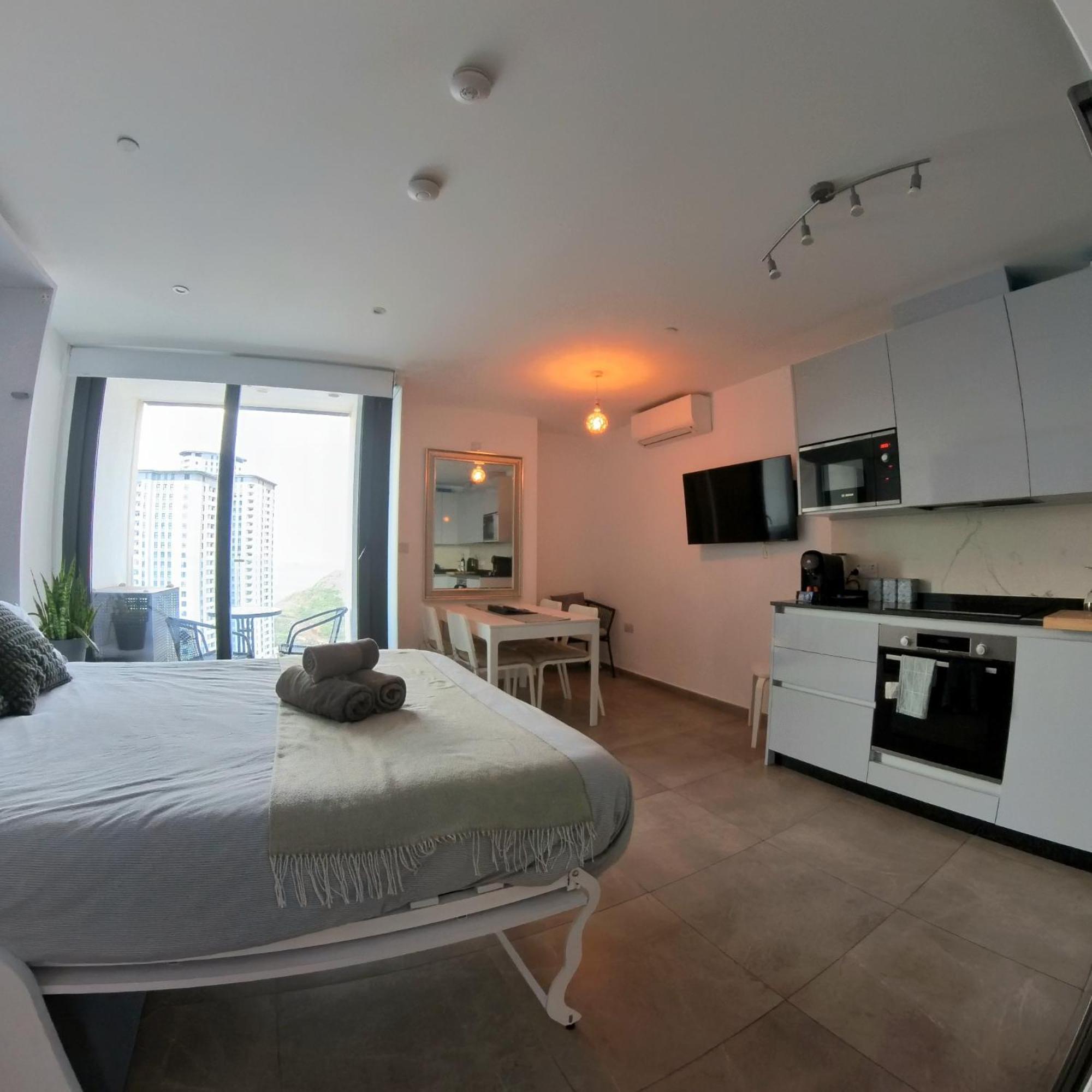 New Luxury Sunrise Oceanview Apartment In Gibraltar Exterior photo